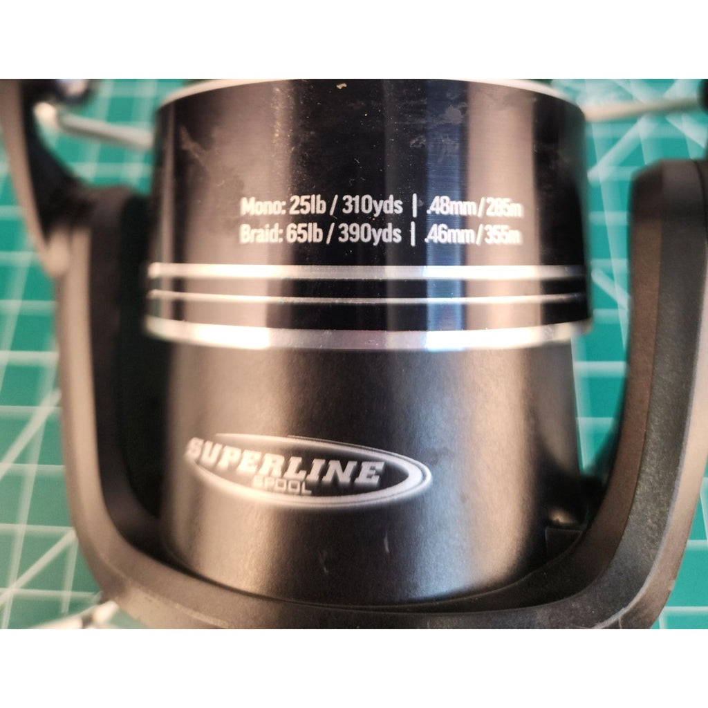 Penn Pursuit V Spinning Reel Size 8000 With Superline Spool HT-100 Drag 25lb Max