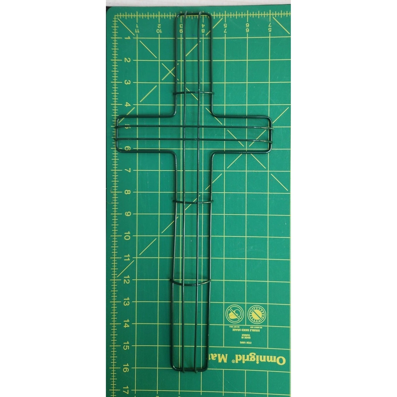 Green Wire Floral Wreath Cross Frames Set of 2 Small 7x16 Memorial Day Easter Christmas Craft Forms