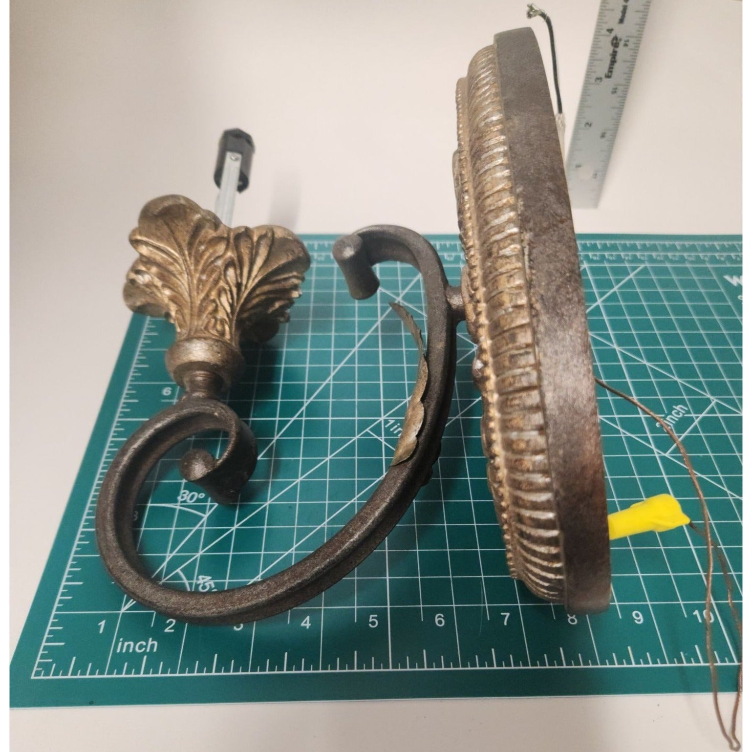 Vintage Progress Lighting Wall Sconce, Acanthus Leaf Cast Metal Light, Antique Bronze Tone