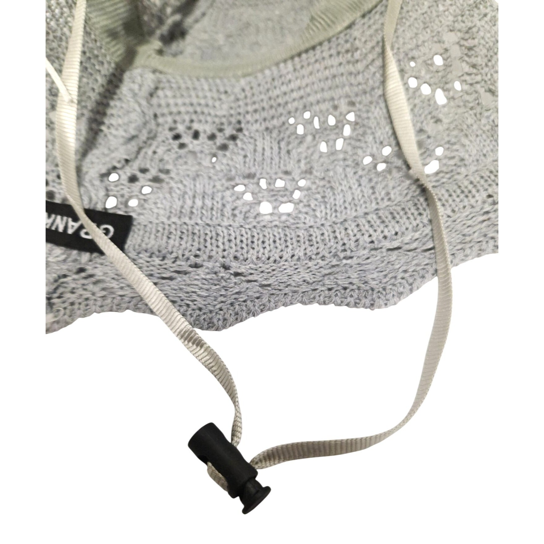 Light Gray Wide Brim Sun Hat Foldable Travel Beach Hat Adjustable Chin Strap Garden Resort Hat