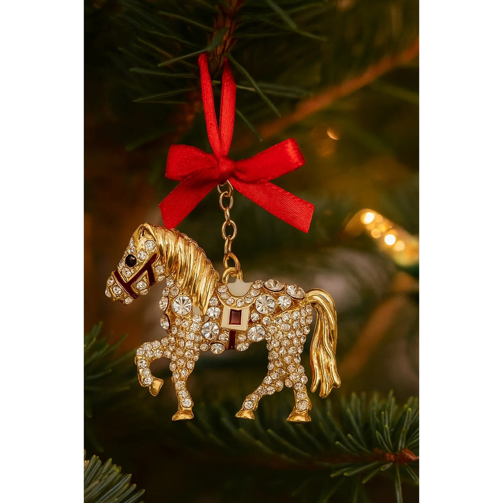  Decorative horse keychain with secure lobster clasp attachment